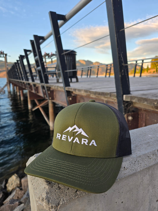REVARA Ridgeline Trucker - Moss